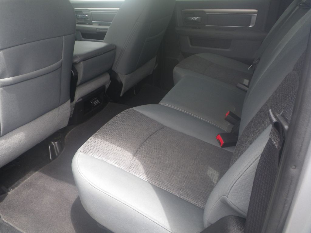 2016 RAM 1500 Image 11