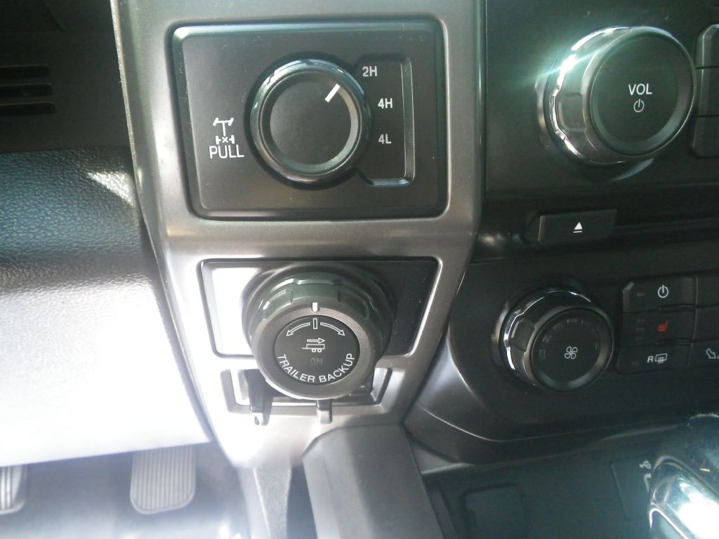 2016 Ford F-150 Image 18