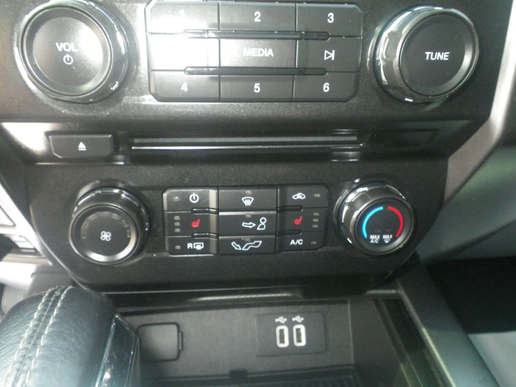 2016 Ford F-150 Image 20