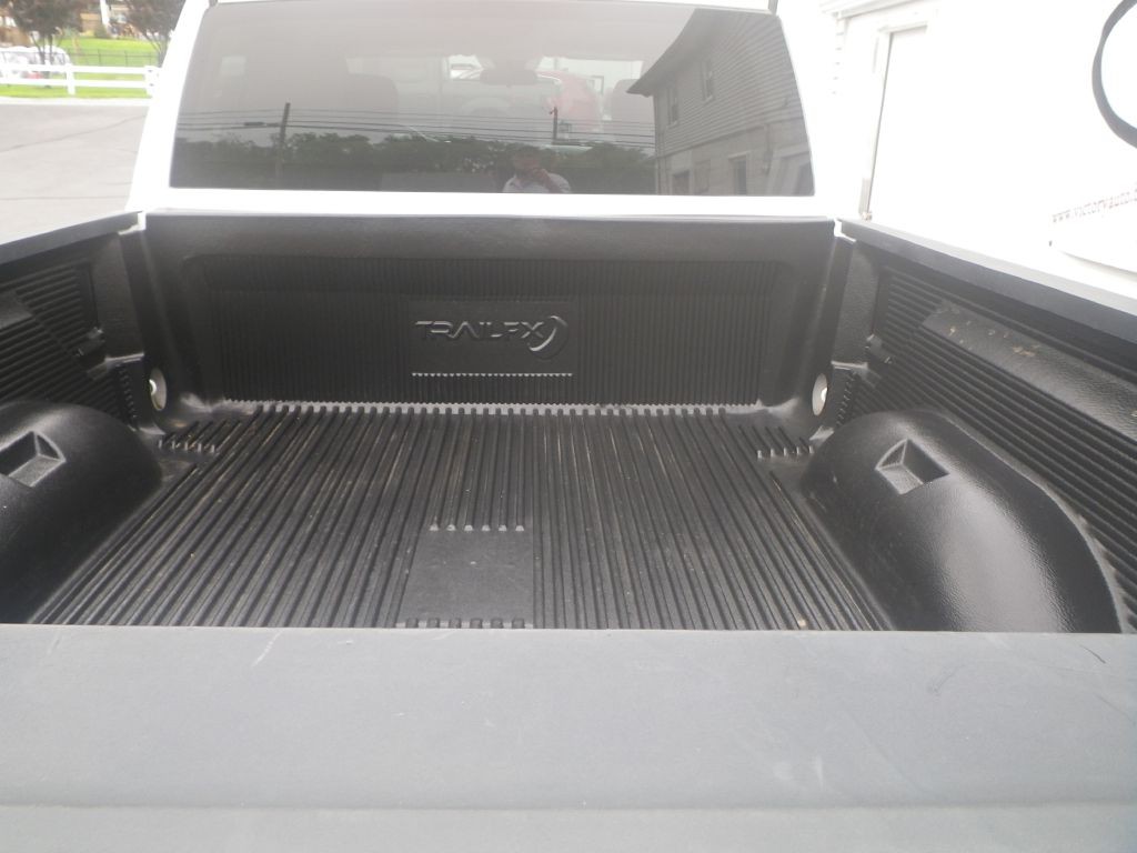 2016 RAM 1500 Image 7