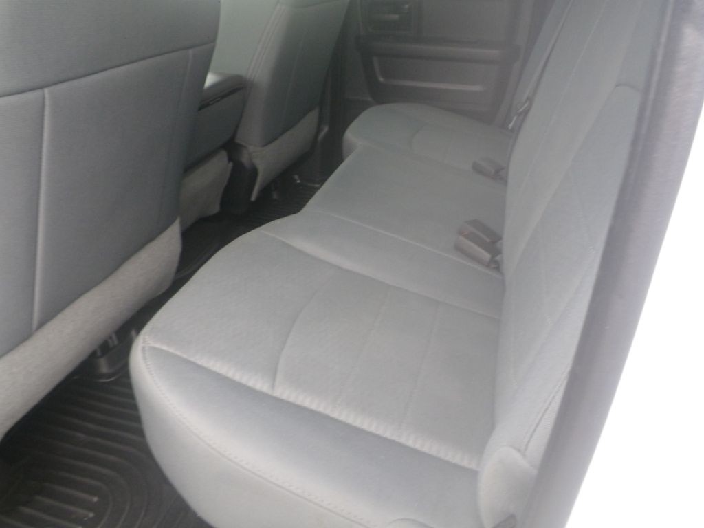 2016 RAM 1500 Image 9