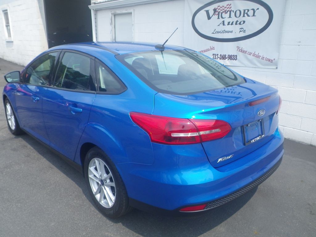 2016 Ford Focus Image 4