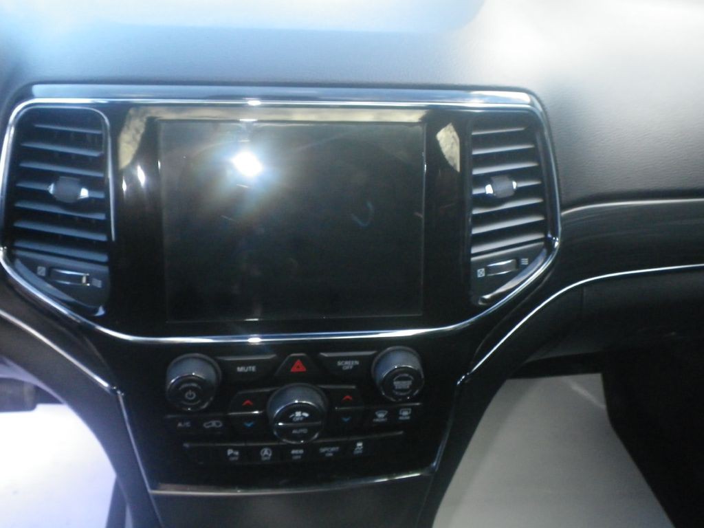 2021 Jeep Grand Cherokee Image 15