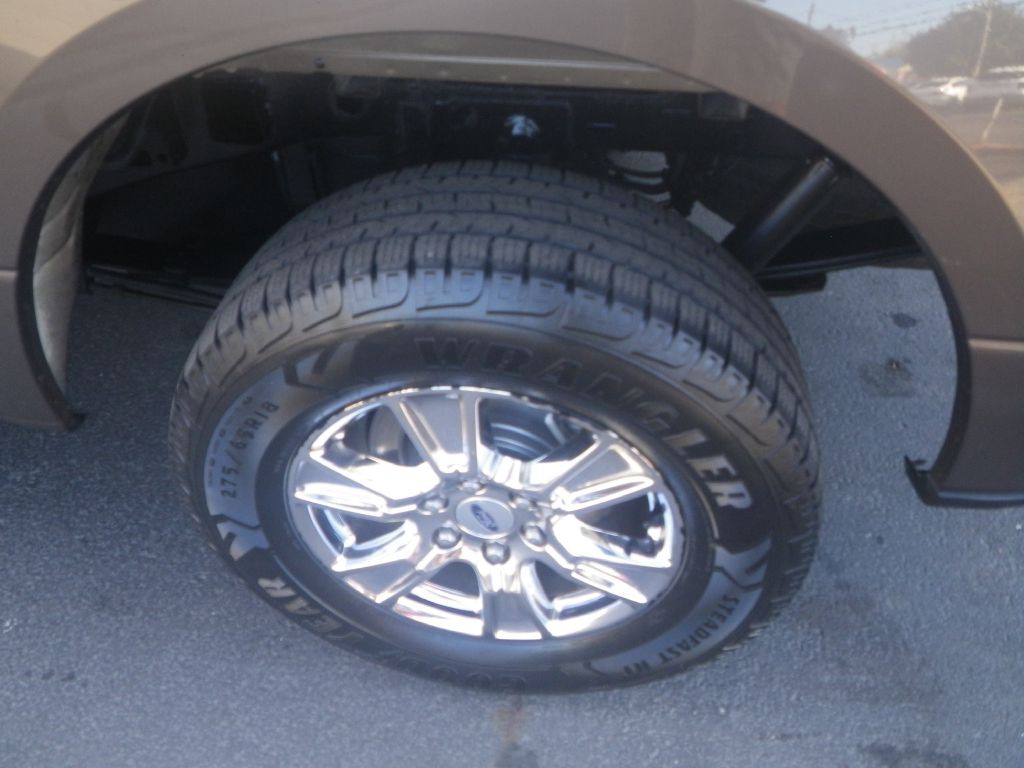 2015 Ford F-150 Image 9