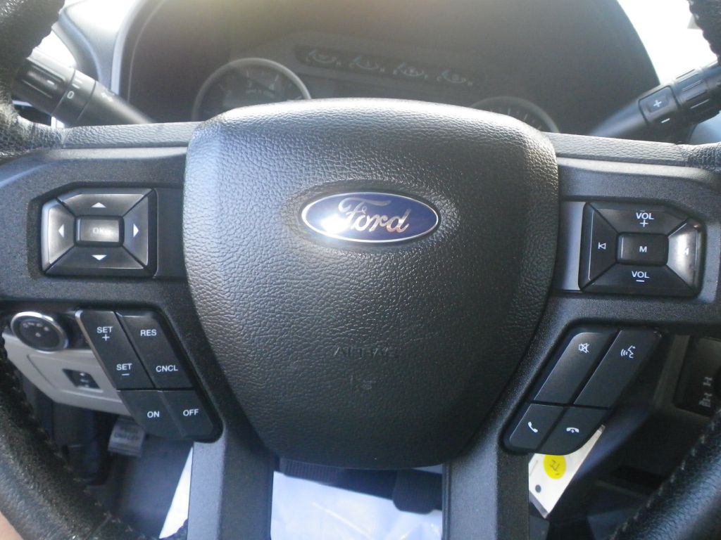 2015 Ford F-150 Image 17
