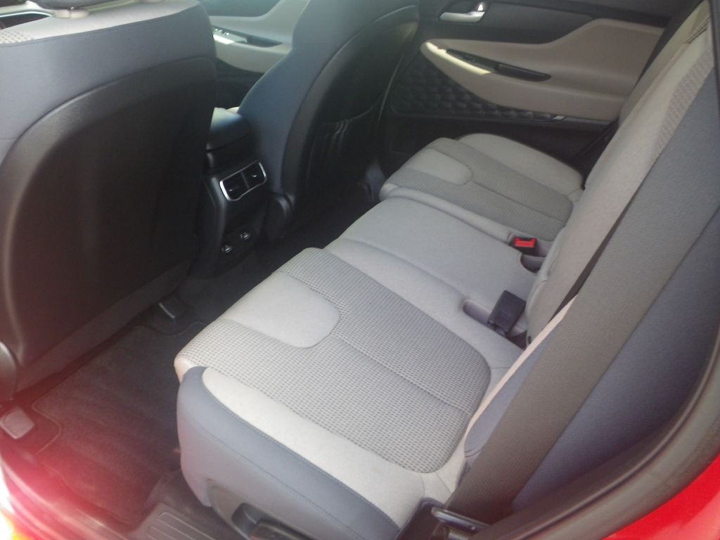 2022 Hyundai Santa Fe Image 9