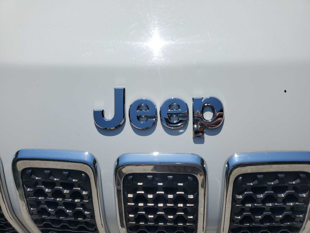 2020 Jeep Cherokee Image 10