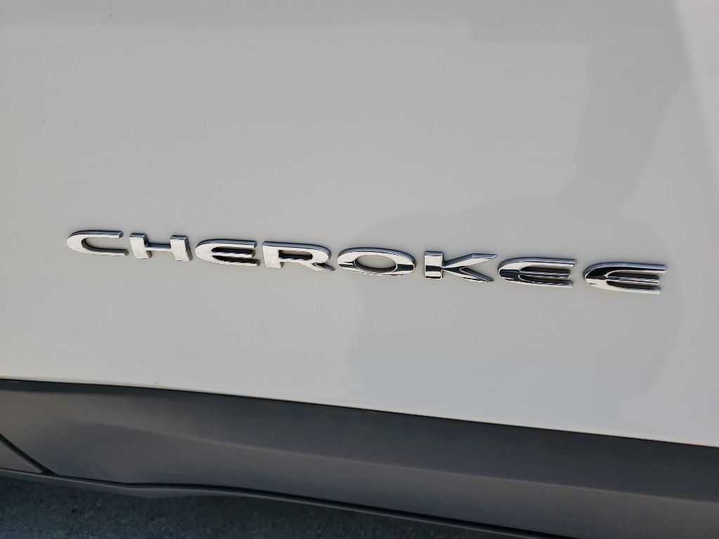2020 Jeep Cherokee Image 15