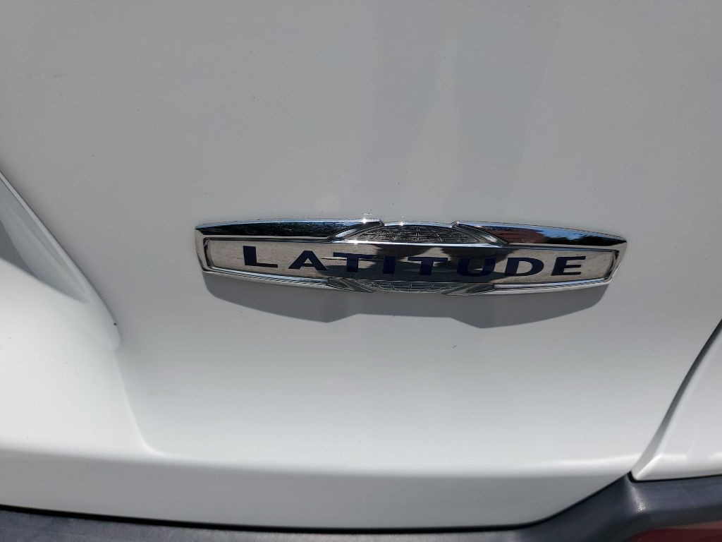 2020 Jeep Cherokee Image 16