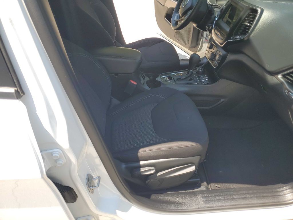 2020 Jeep Cherokee Image 31