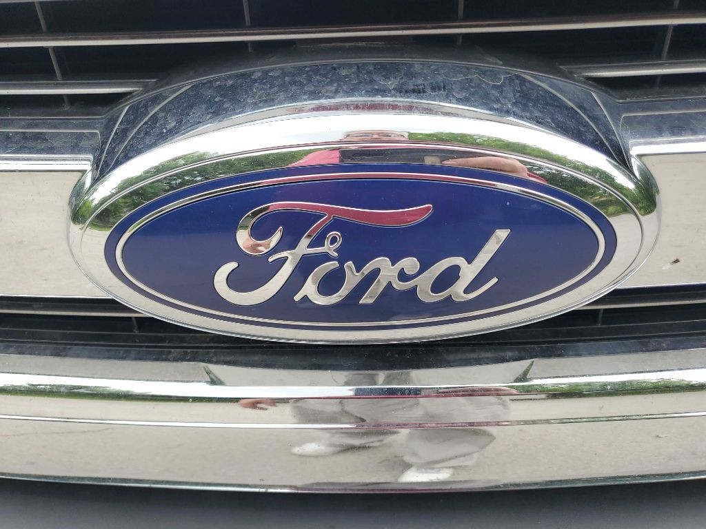 2015 Ford F-150 Image 9