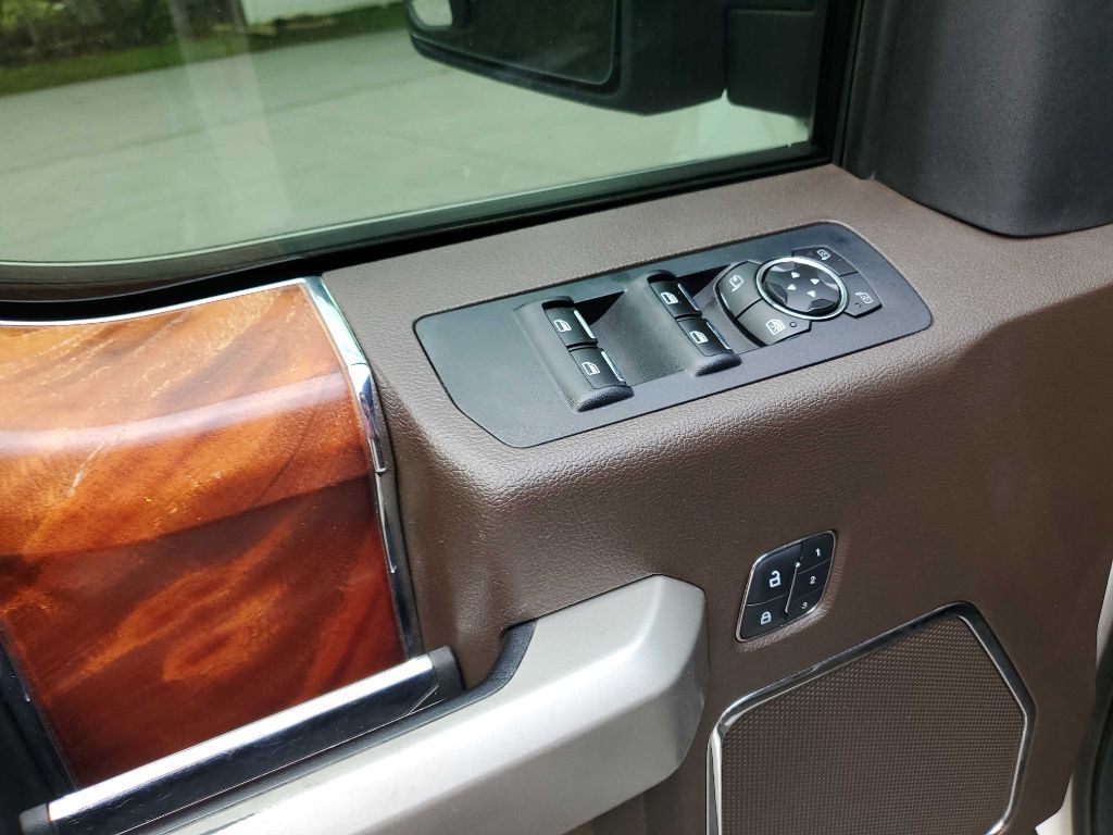 2015 Ford F-150 Image 22