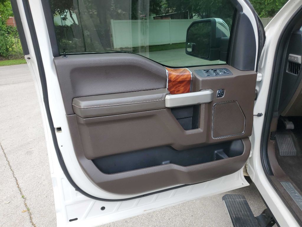 2015 Ford F-150 Image 23