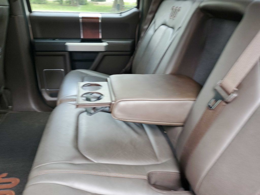 2015 Ford F-150 Image 32