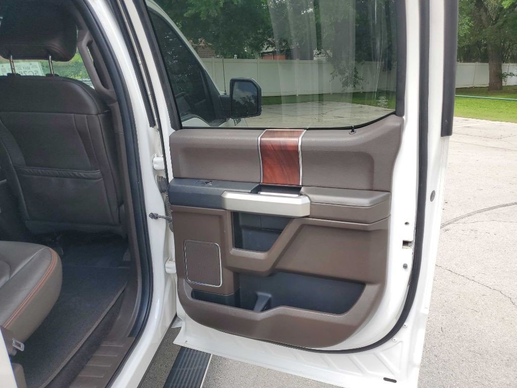 2015 Ford F-150 Image 39
