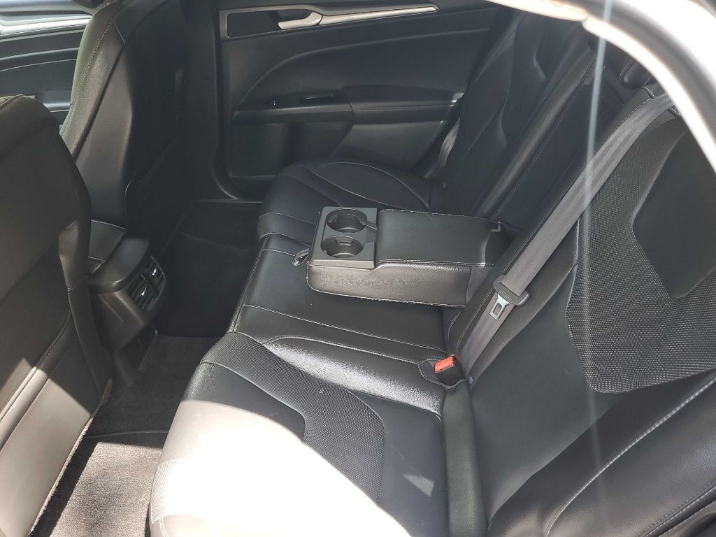 2015 Ford Fusion Image 22