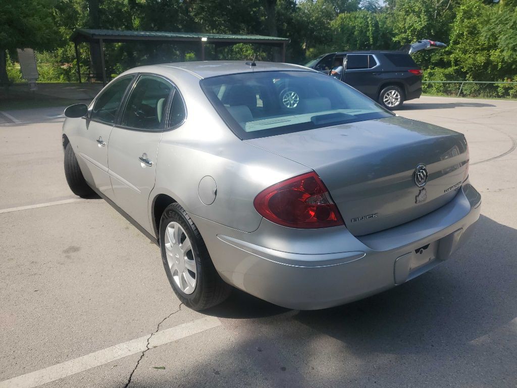 2007 Buick Lacrosse Image 4