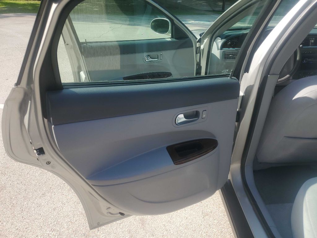 2007 Buick Lacrosse Image 19