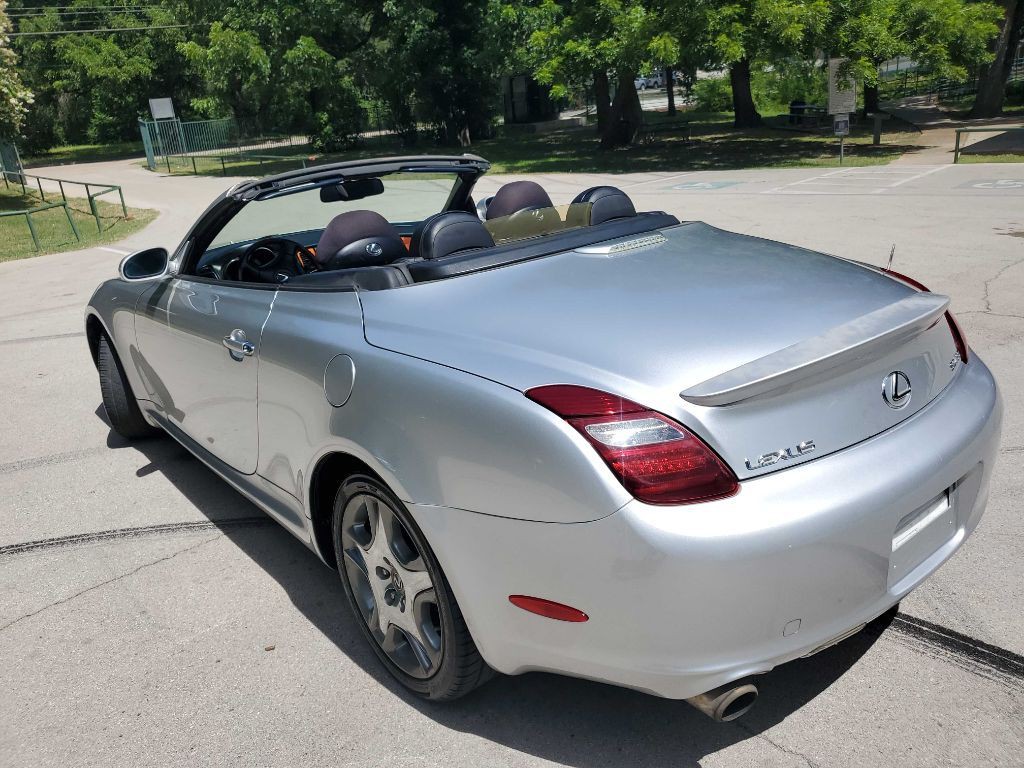 2006 Lexus SC Image 6