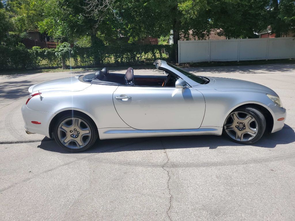 2006 Lexus SC Image 10