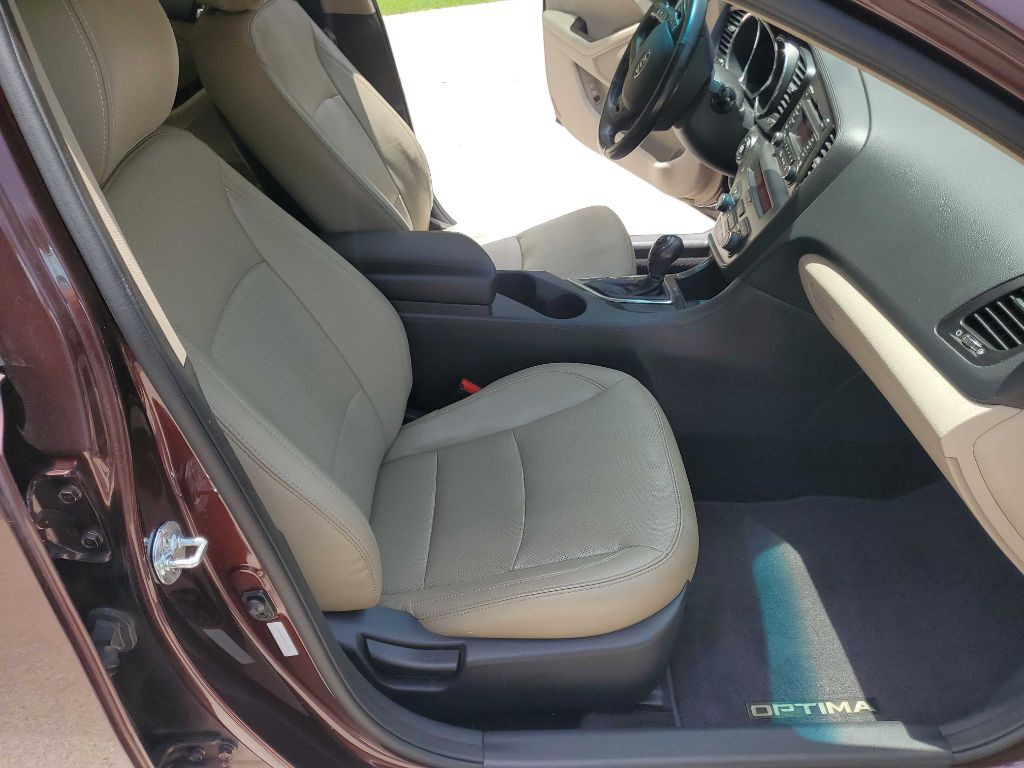 2012 Kia Optima Image 28
