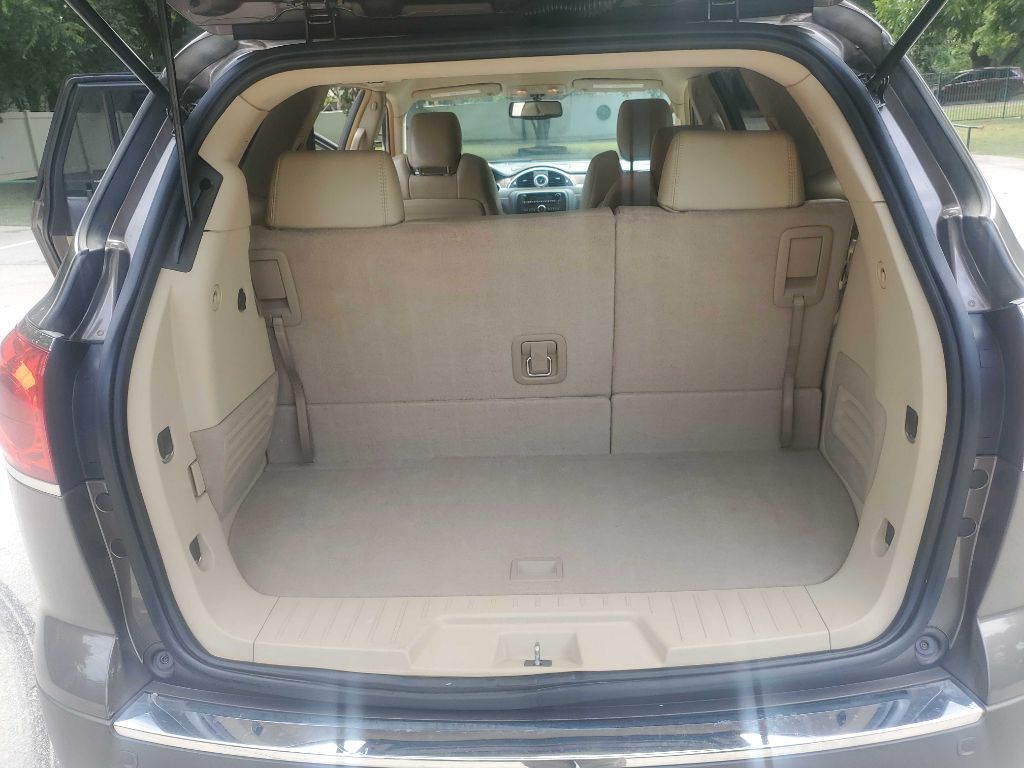 2010 Buick Enclave Image 26
