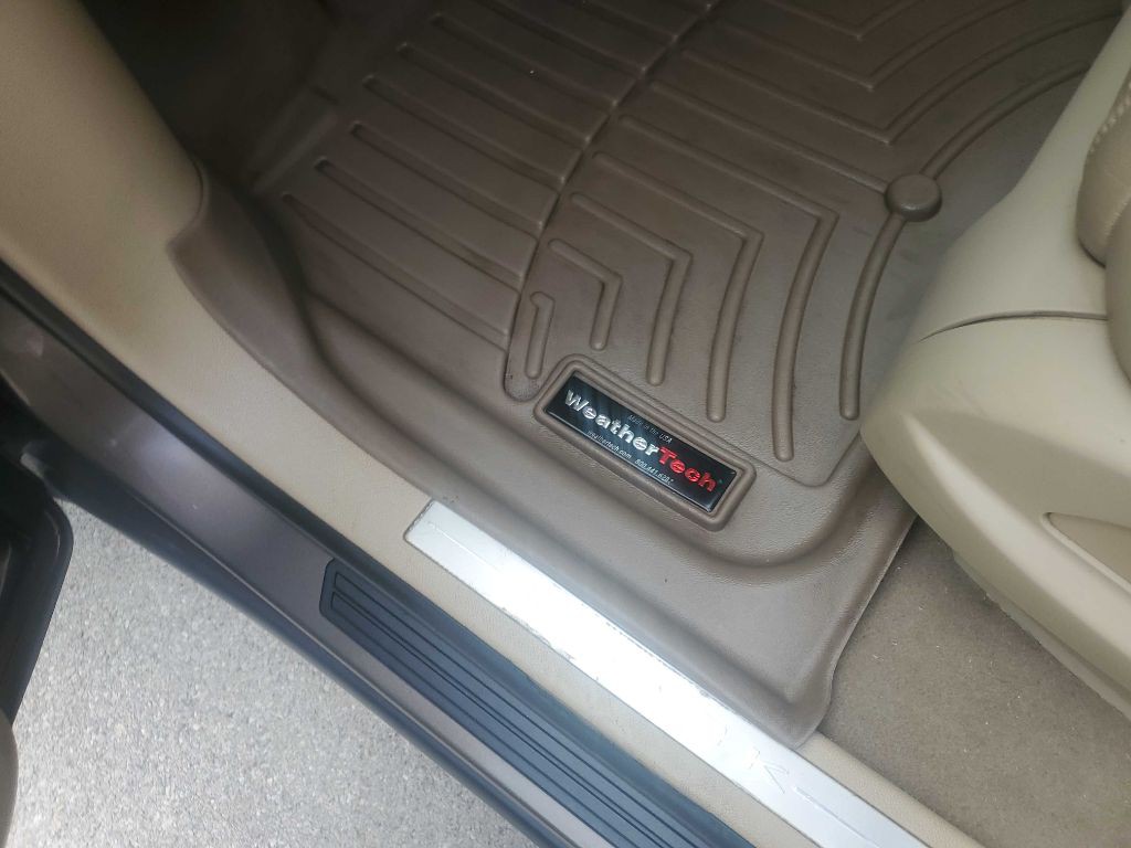 2010 Buick Enclave Image 38