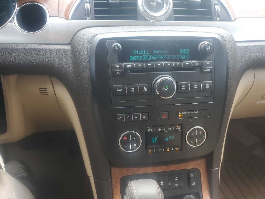 2010 Buick Enclave Image 42