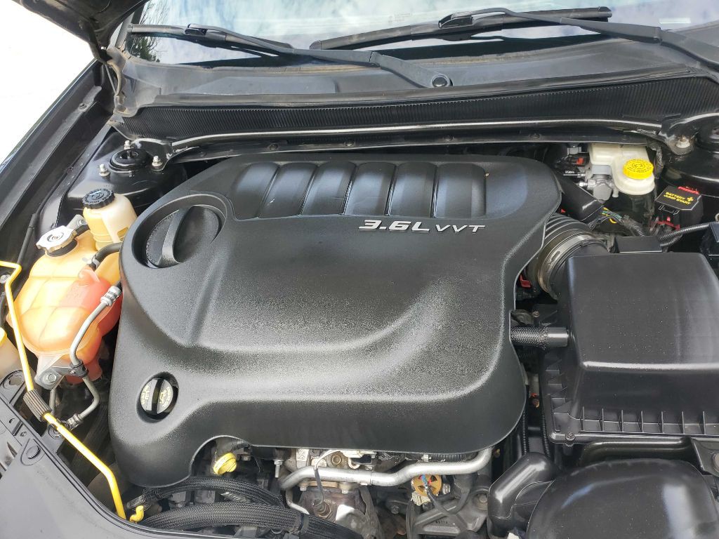 2013 Dodge Avenger Image 13