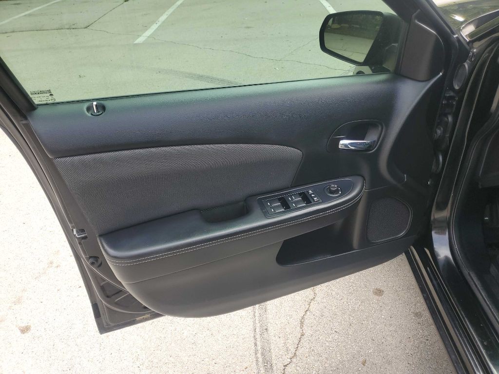2013 Dodge Avenger Image 15