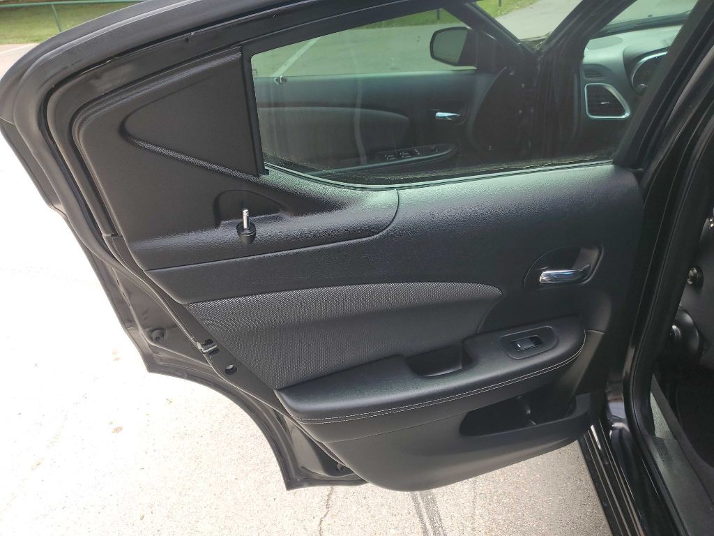 2013 Dodge Avenger Image 18