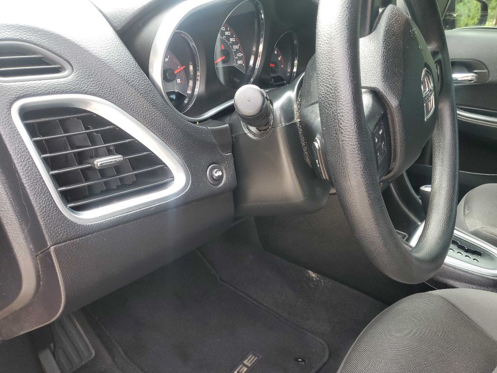 2013 Dodge Avenger Image 27