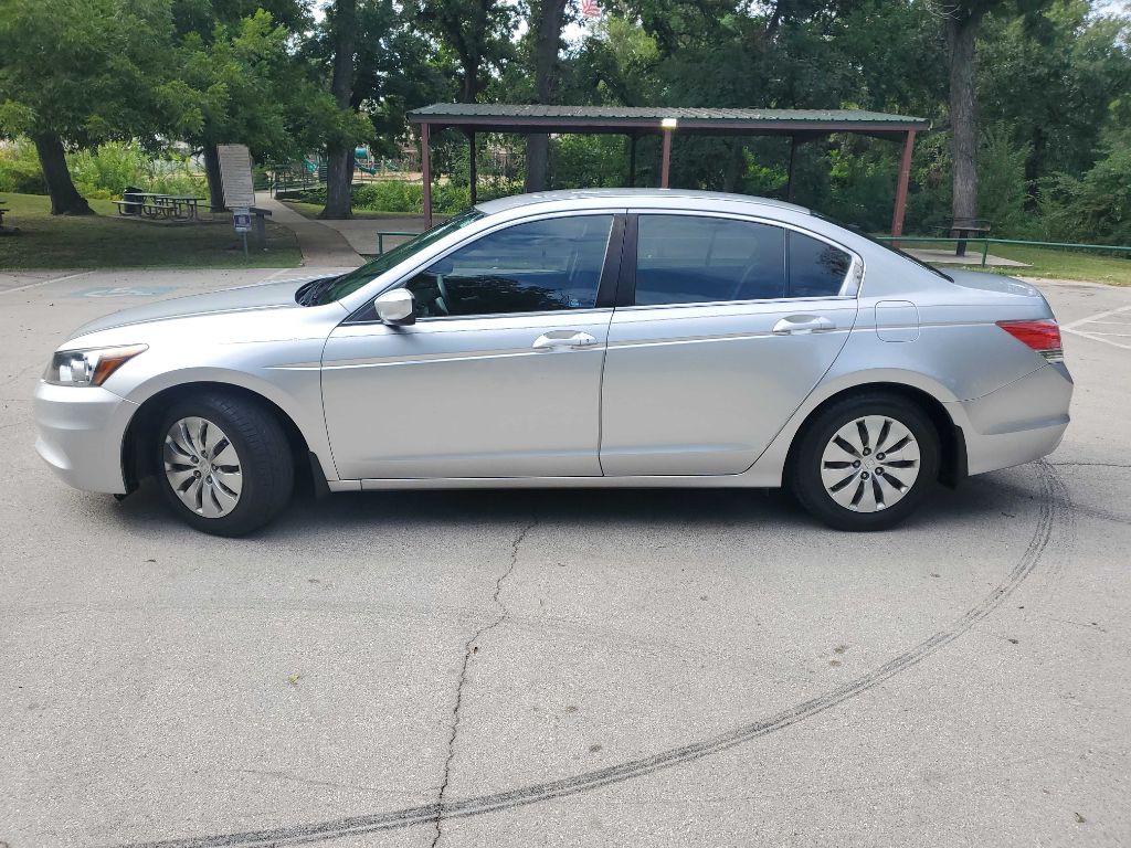 2011 Honda Accord Image 3