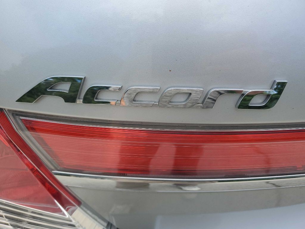 2011 Honda Accord Image 15