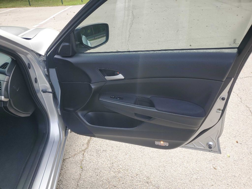 2011 Honda Accord Image 27