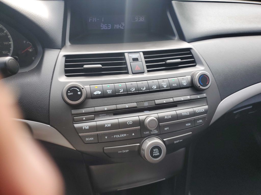 2011 Honda Accord Image 31