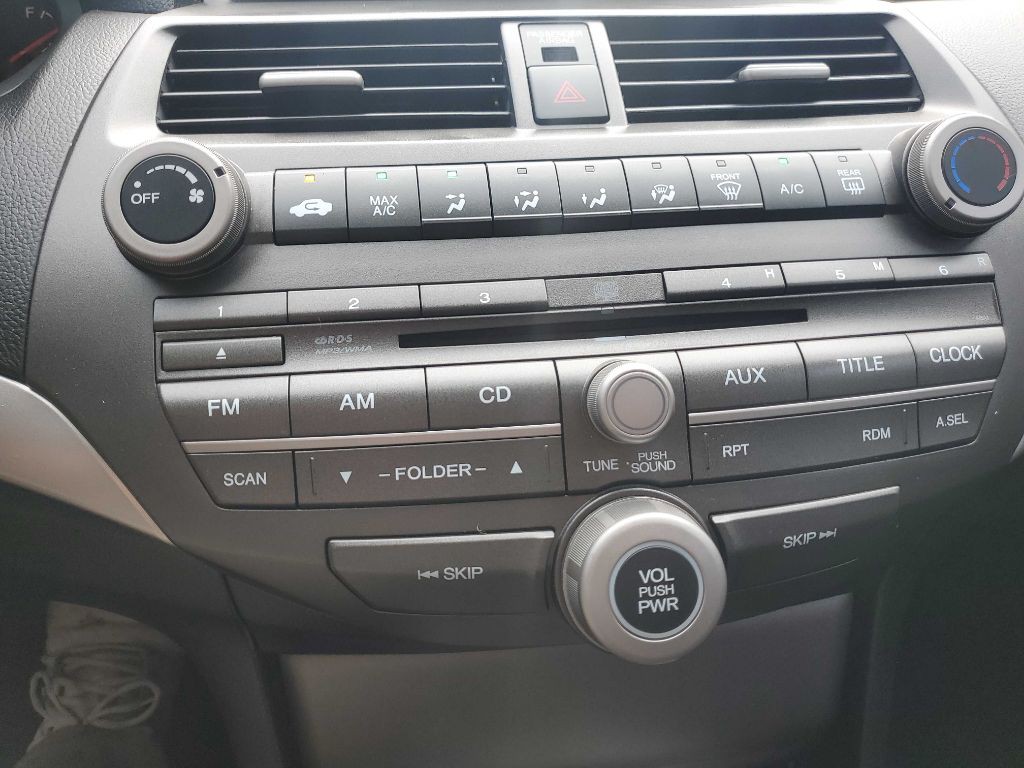 2011 Honda Accord Image 32