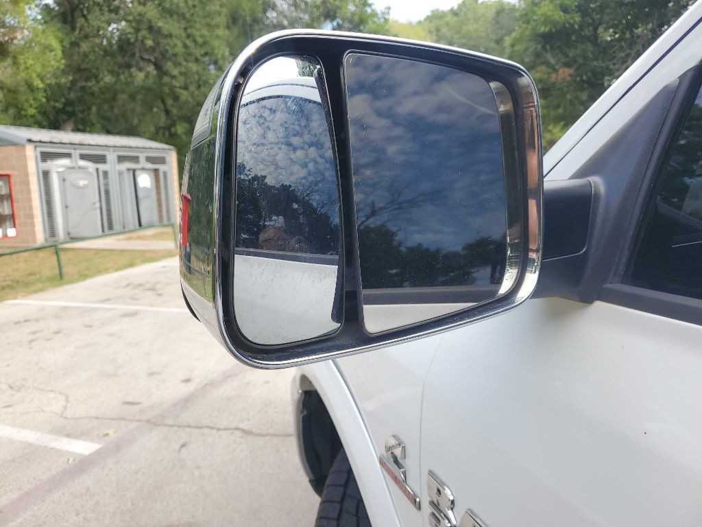 2014 RAM 2500 Image 18