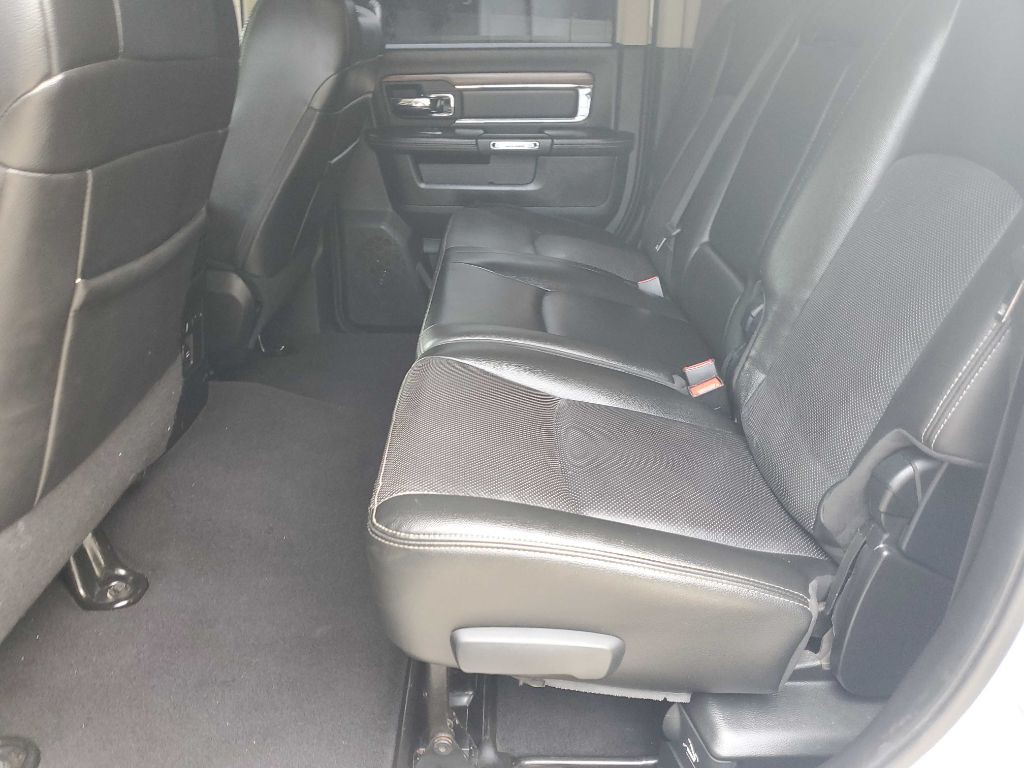 2014 RAM 2500 Image 32