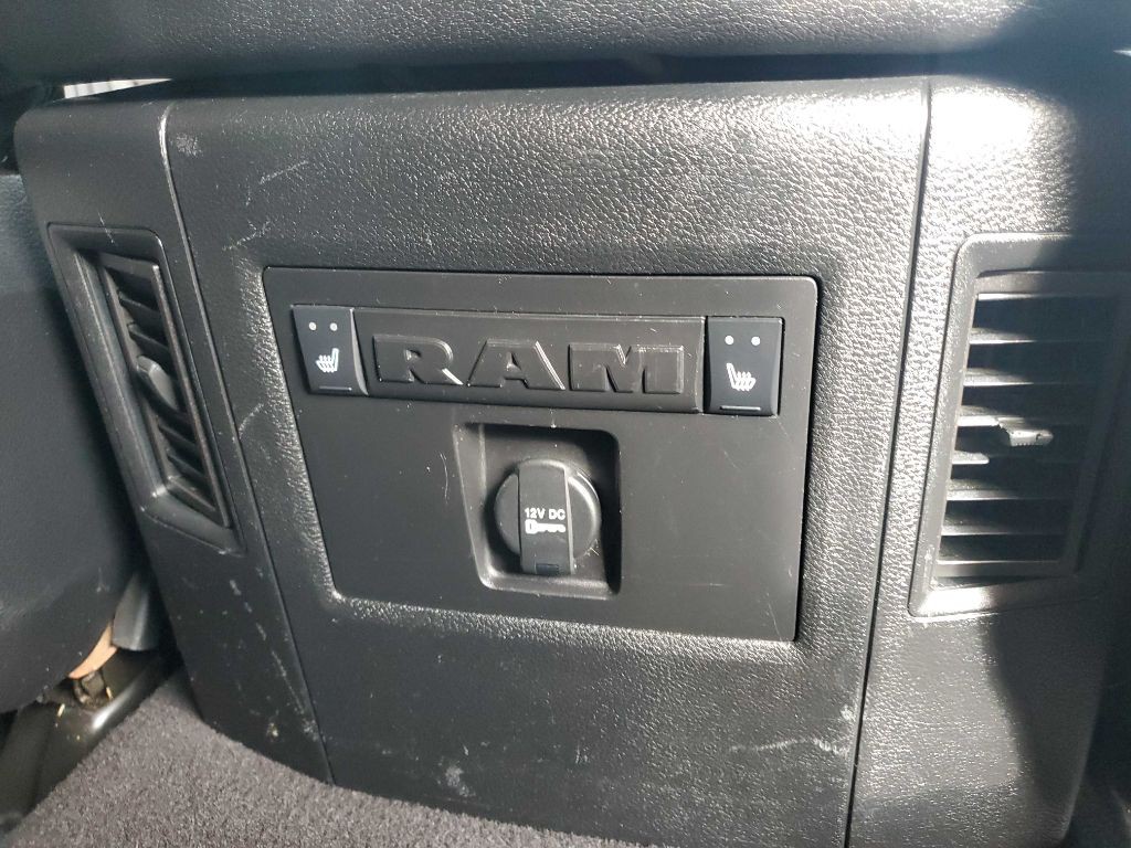 2014 RAM 2500 Image 36