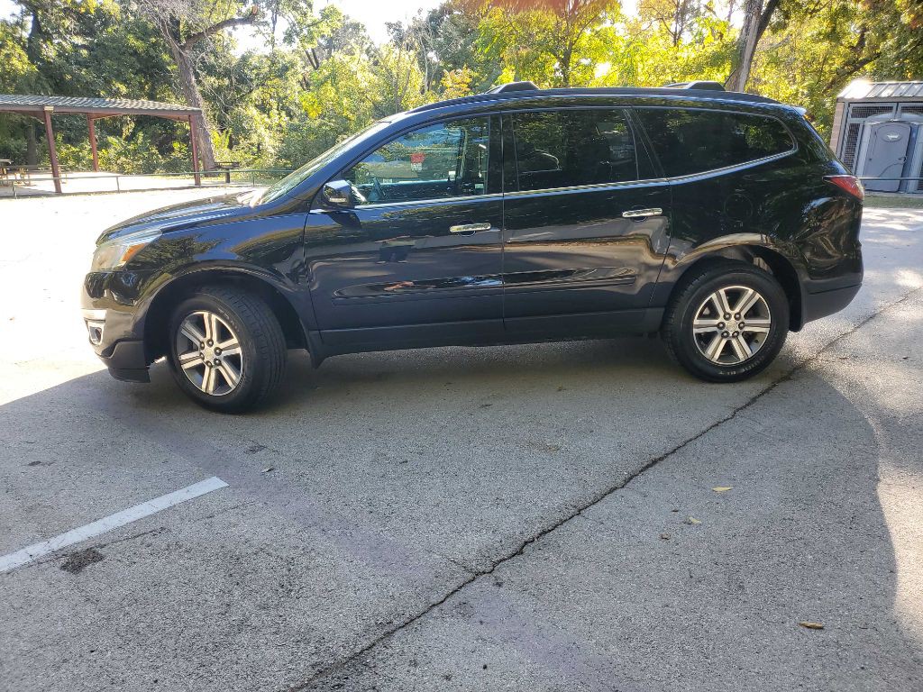 2017 Chevrolet Traverse Image 3