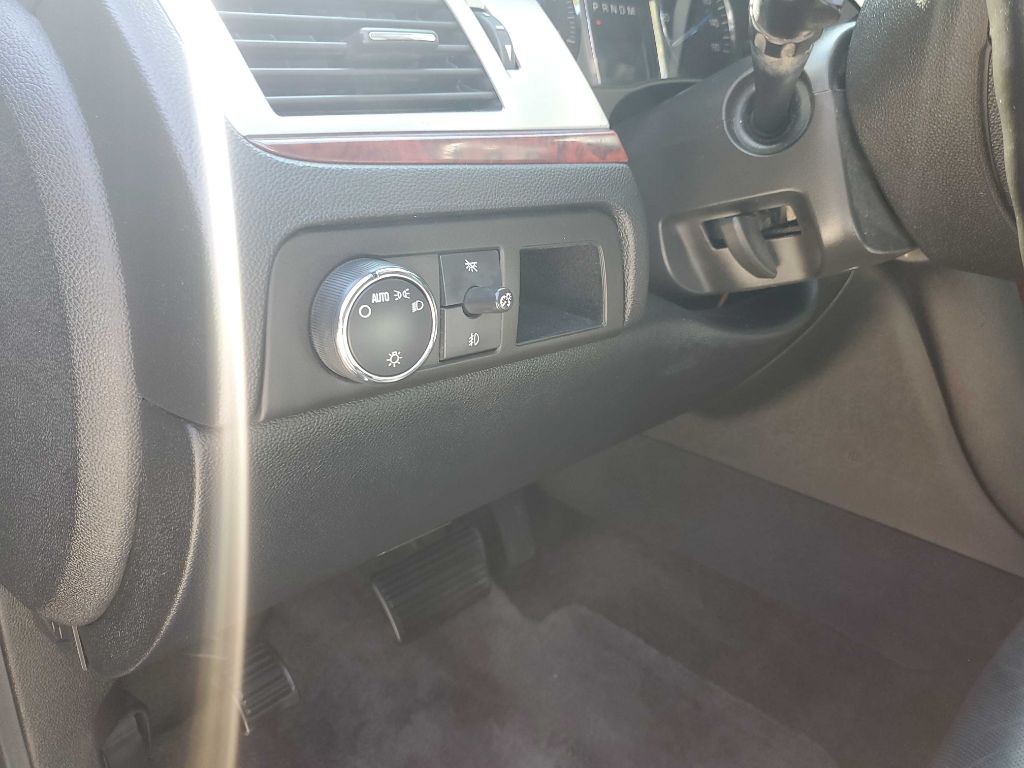 2007 Cadillac Escalade Image 37