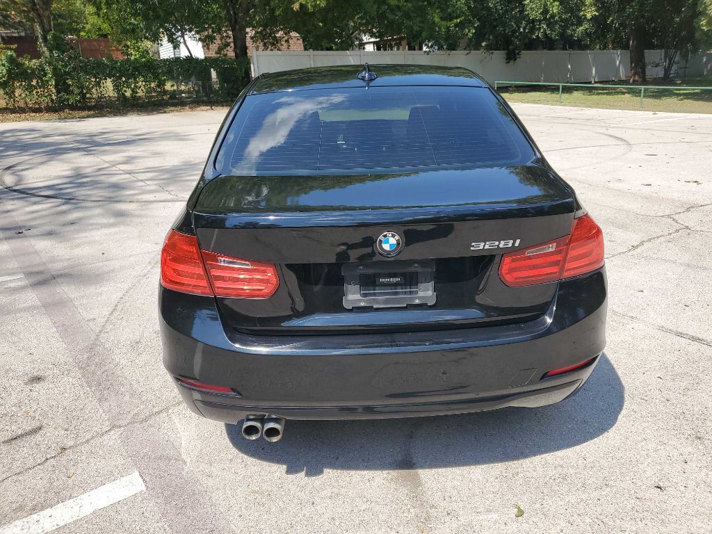 2014 BMW 3 Series Image 5
