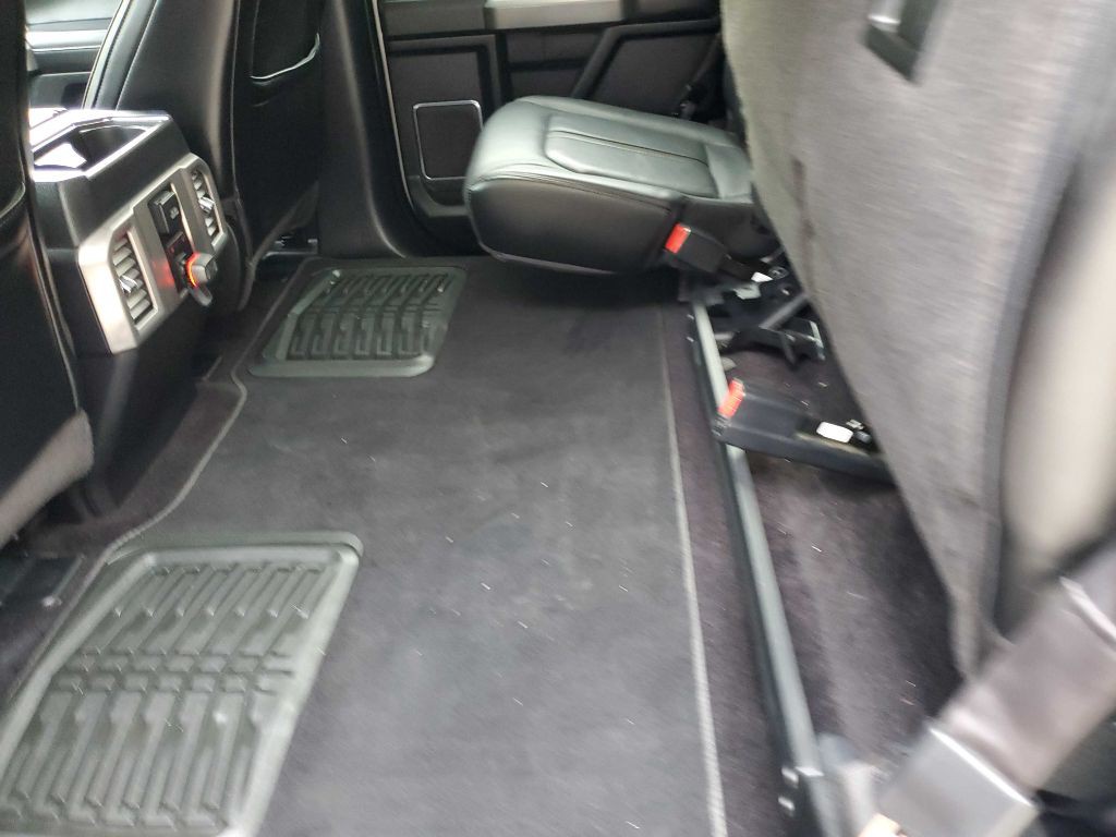 2015 Ford F-150 Image 29