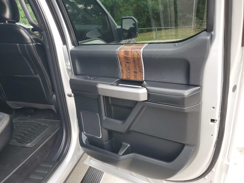2015 Ford F-150 Image 35