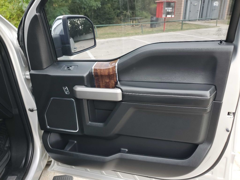 2015 Ford F-150 Image 38