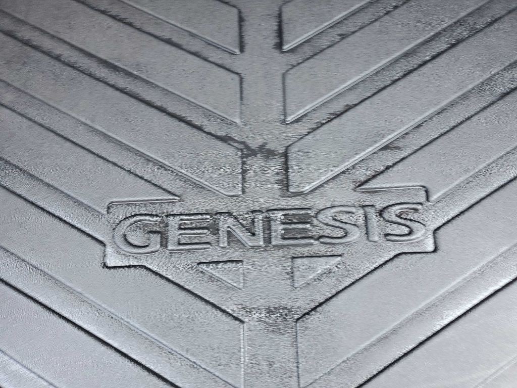 2013 Hyundai Genesis Image 24