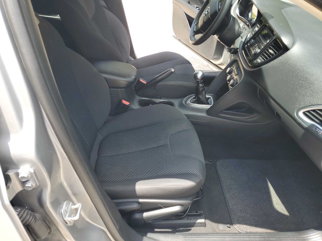 2016 Dodge Dart Image 23