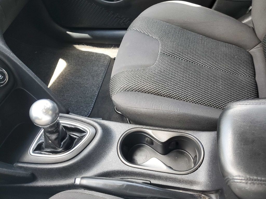 2016 Dodge Dart Image 30