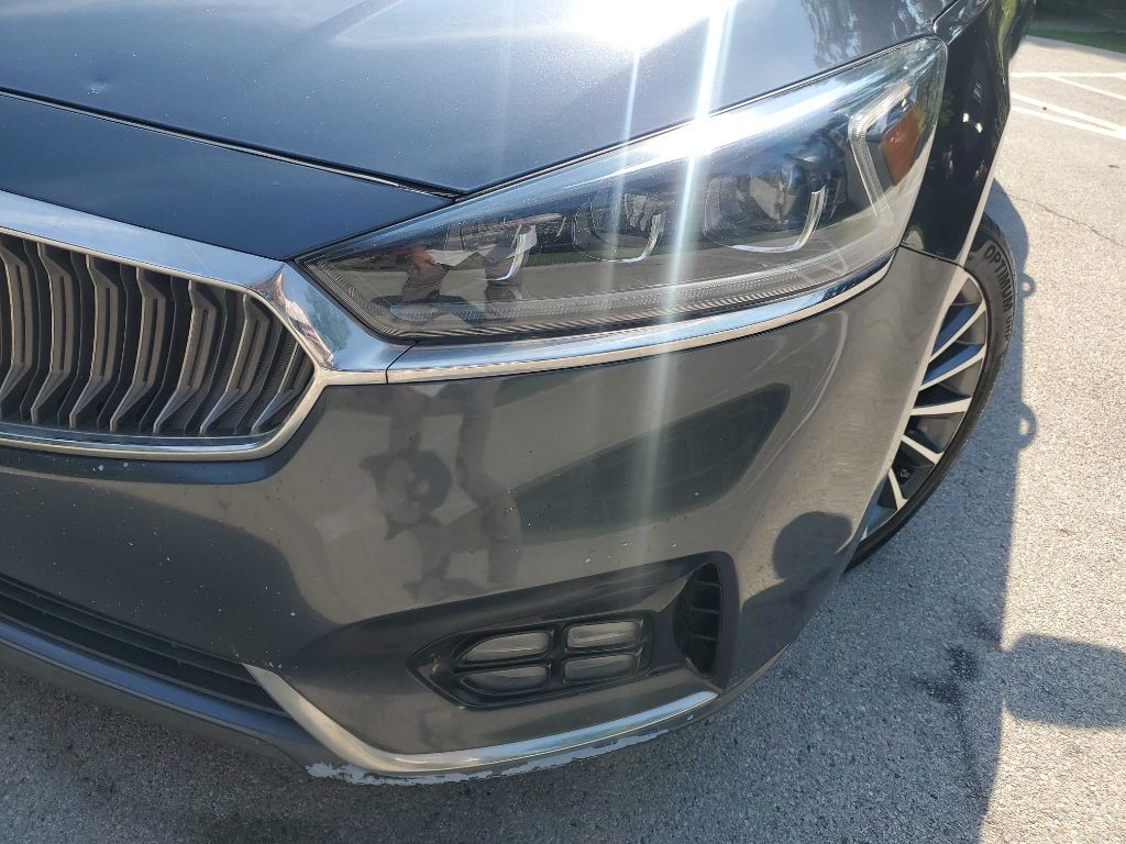 2017 Kia Cadenza Image 12